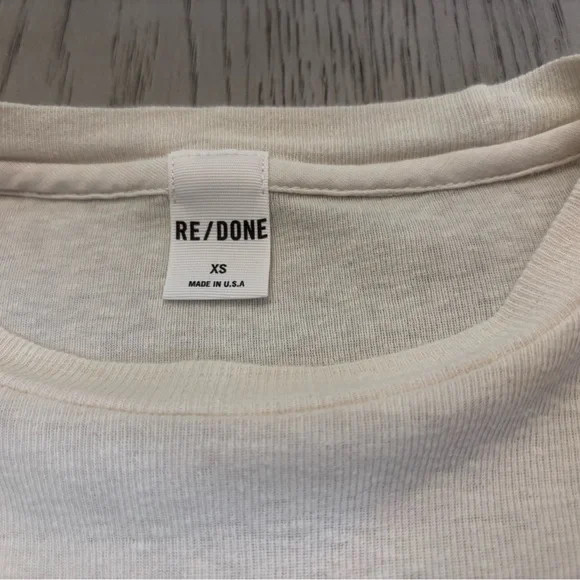 Re/Done Squeeze Me Graphic Tee - Picture 3 of 6